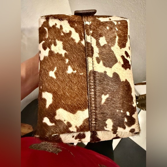 Margot Brown Ginuwine fur bag new tags comes with a free designer gift - Picture 4 of 8